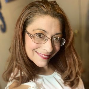 Meet your Posher, Christel